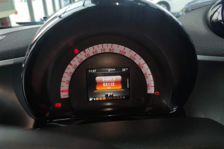 Used smart forfour 2018 1.0L 52kW Passion Edition Instrument Cluster