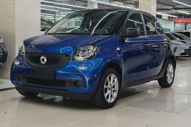 Used smart forfour 2018 1.0L 52 kW Dynamic Edition