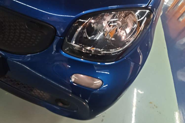 Used smart forfour 2018 1.0L 52 kW Dynamic Edition Left Front Headlight