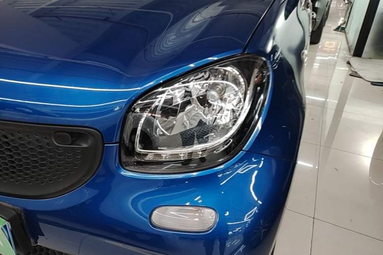 Used smart forfour 2018 1.0L 52 kW Dynamic Edition Left Front Headlight