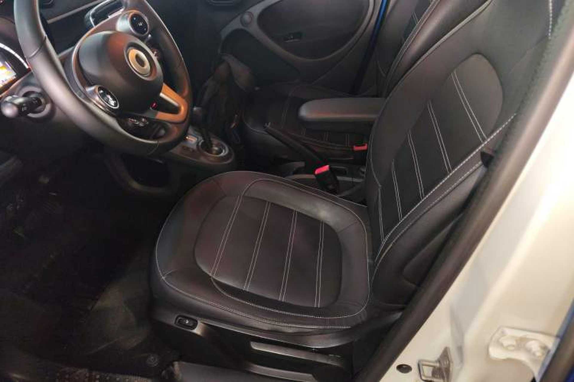 Used smart forfour 2018 0.9T 66 kW Pioneer Edition Left Front Seat
