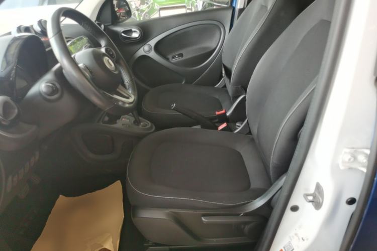 Used smart forfour 2018 1.0L 52kW Passion Edition Left Front Seat