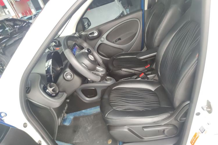Used smart forfour 2018 1.0L 52kW Passion Edition Left Front Seat