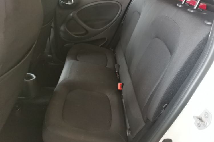 Used smart forfour 2018 1.0L 52kW Passion Edition Left Rear Seat
