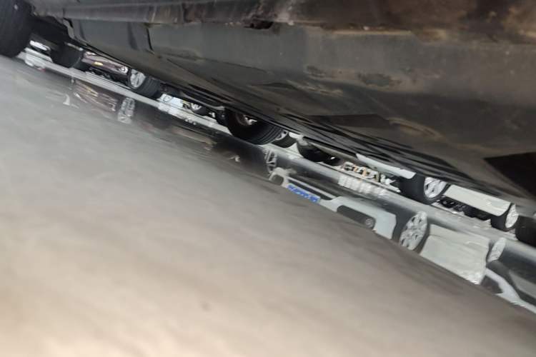 Used smart forfour 2018 1.0L 52 kW Dynamic Edition Left Side Sill