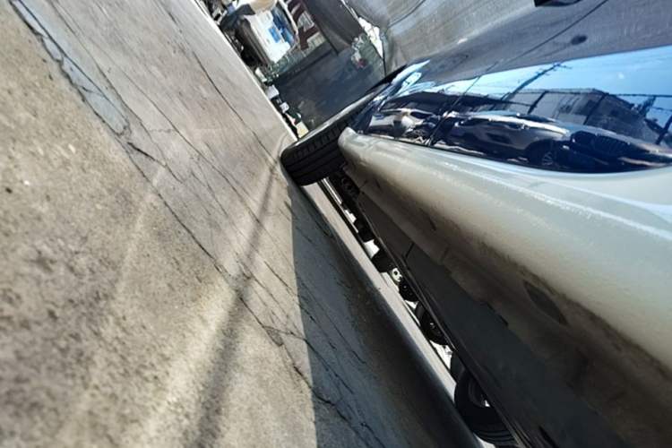 Used smart forfour 2018 1.0L 52 kW Dynamic Edition Left Side Sill