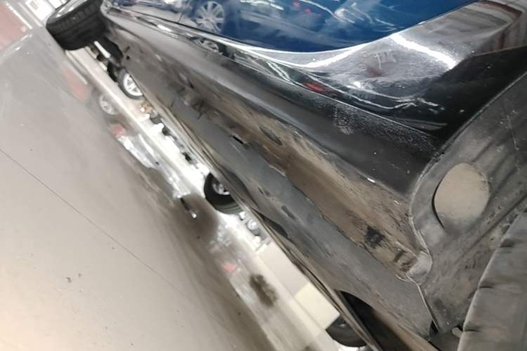 Used smart forfour 2018 1.0L 52 kW Dynamic Edition Left Side Sill