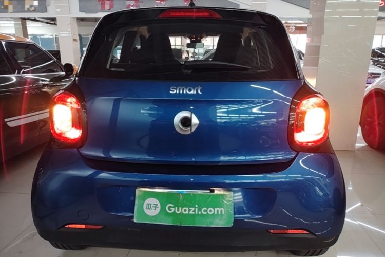 Used smart forfour 2018 1.0L 52 kW Dynamic Edition Rear