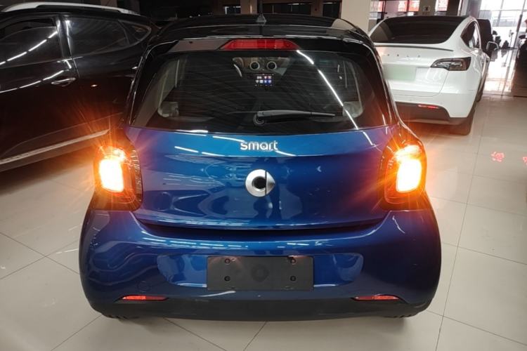 Used smart forfour 2018 1.0L 52 kW Dynamic Edition Rear