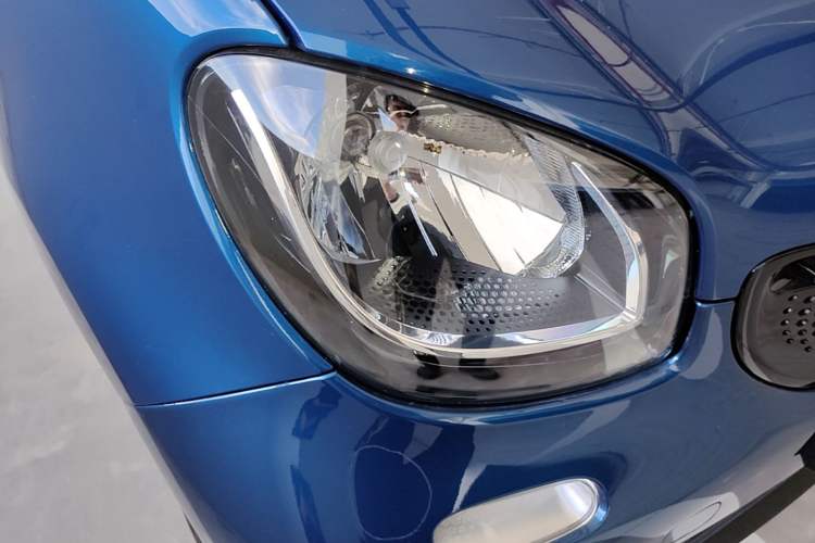 Used smart forfour 2018 0.9T 66 kW Fashion Edition Right Front Headlight