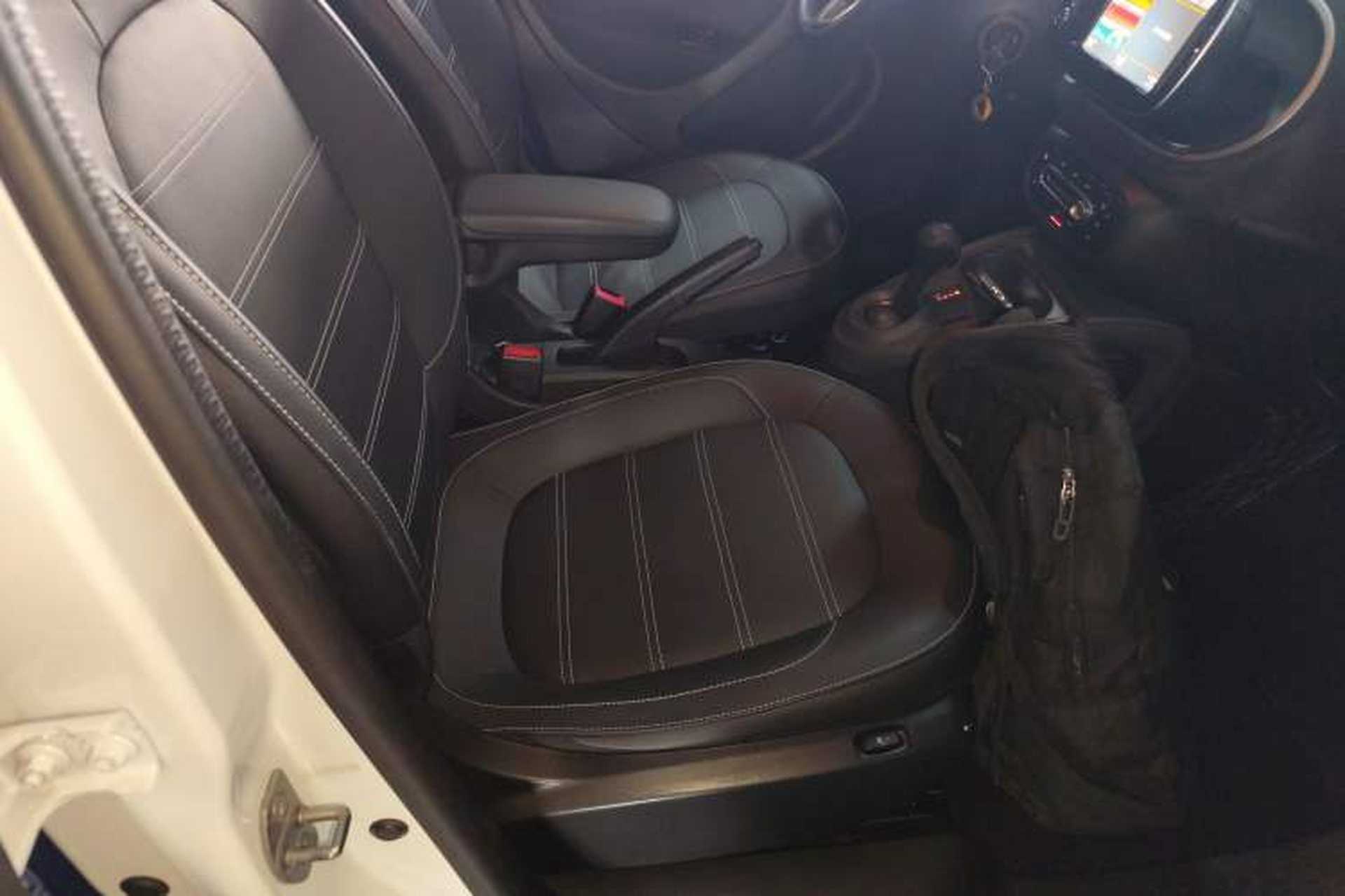 Used smart forfour 2018 0.9T 66 kW Pioneer Edition Right Front Seat