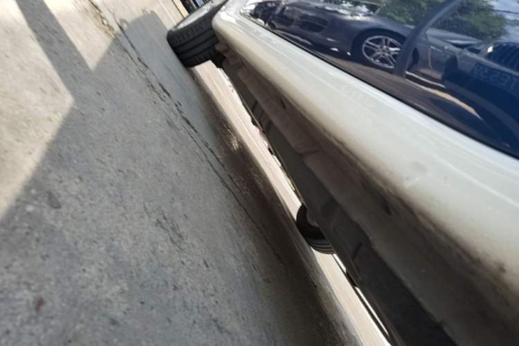 Used smart forfour 2018 1.0L 52 kW Dynamic Edition Right Side Sill