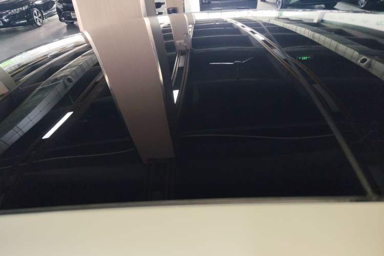 Used smart forfour 2018 0.9T 66 kW Pioneer Edition Roof