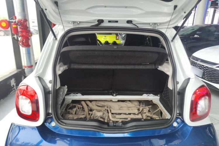 Used smart forfour 2018 1.0L 52kW Passion Edition Trunk
