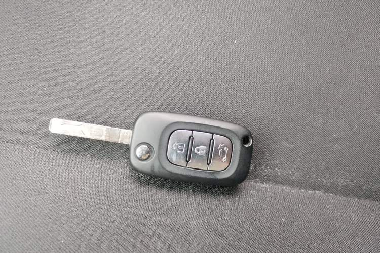 Used smart forfour 2018 1.0L 52 kW Dynamic Edition Vehicle Key