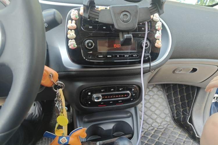 Used smart forfour 2018 1.0L 52kW Passion Edition Audio And AC Panel