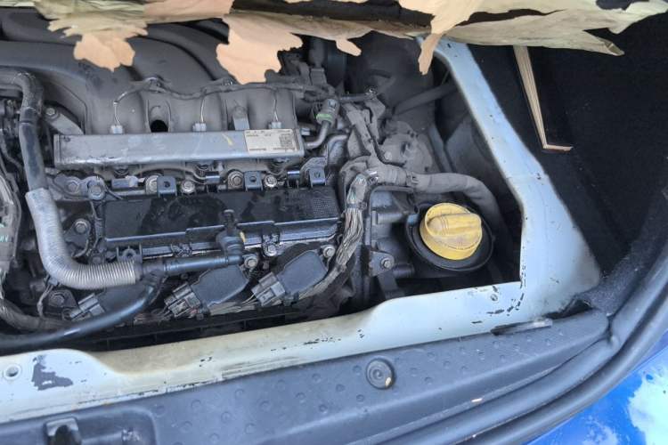 Used smart forfour 2018 1.0L 52 kW Dynamic Edition Engine Bay Left