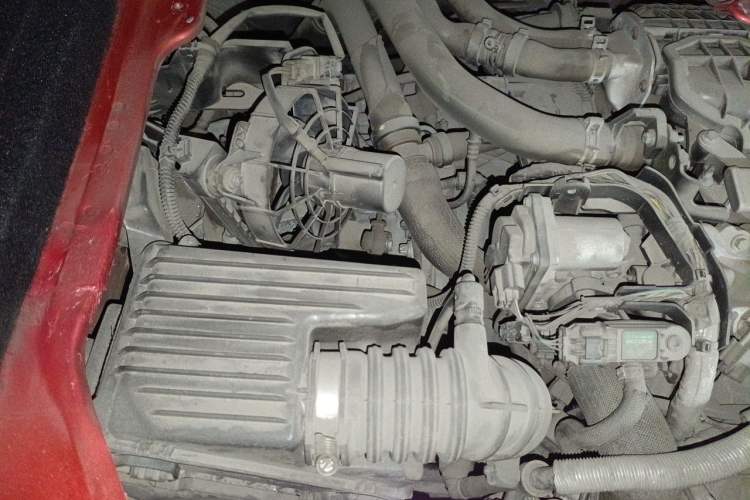 Used smart forfour 2018 0.9T 66 kW Pioneer Edition Engine Bay Left