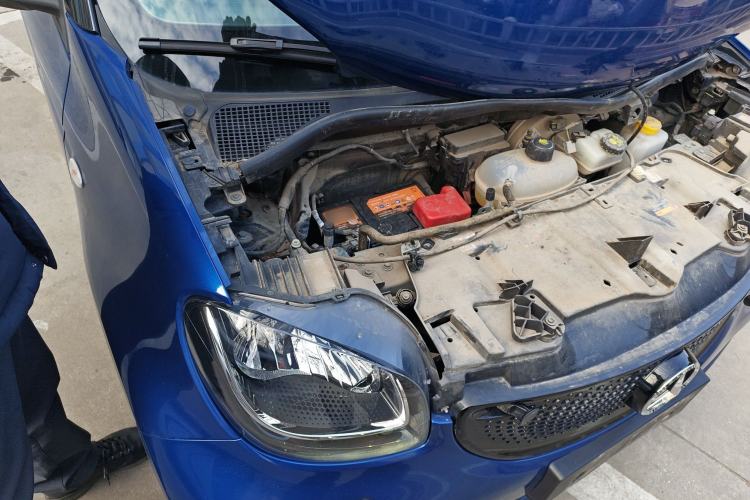 Used smart forfour 2018 0.9T 66 kW Pioneer Edition Engine Bay Right