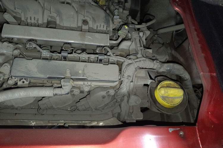 Used smart forfour 2018 0.9T 66 kW Pioneer Edition Engine Bay Right
