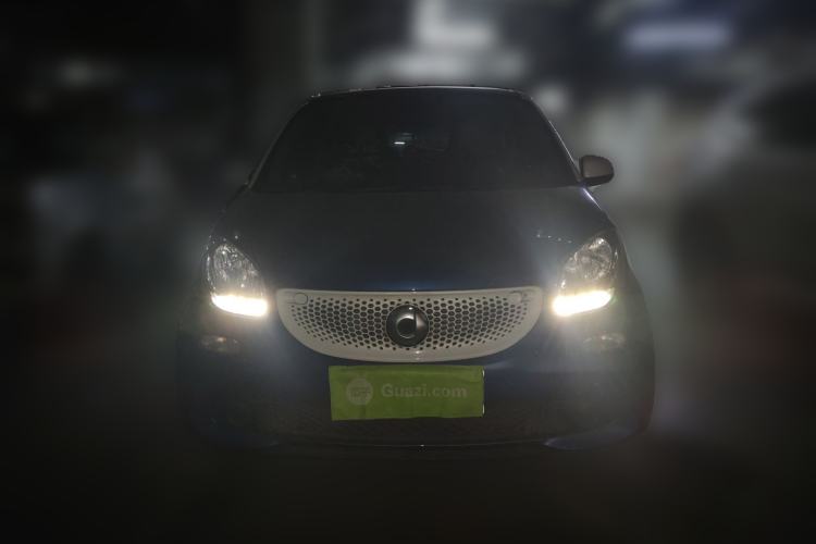 Used smart forfour 2018 1.0L 52kW Passion Edition Front