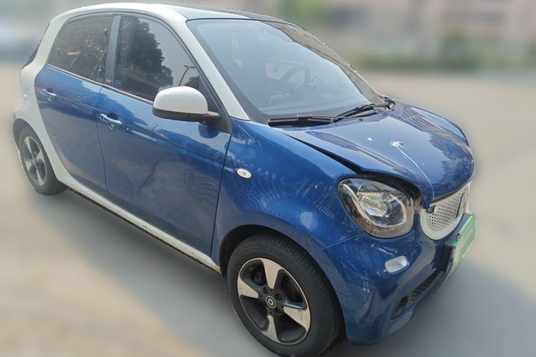 Used smart forfour 2018 1.0L 52kW Passion Edition Front Right 45 Deg