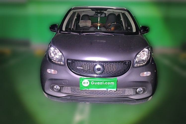 Used smart forfour 2018 0.9T 66 kW Pioneer Edition Front