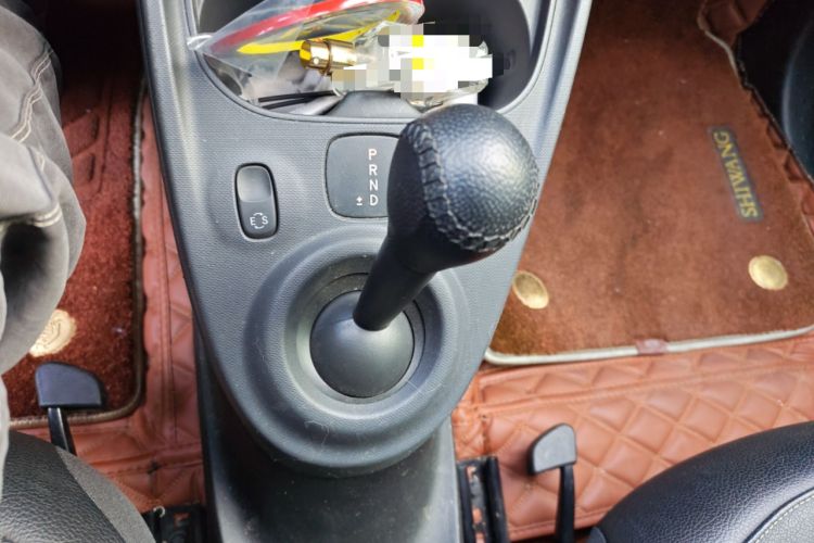Used smart forfour 2018 0.9T 66 kW Pioneer Edition Gear Lever