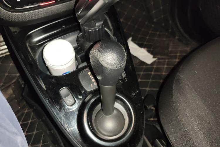 Used smart forfour 2018 1.0L 52 kW Dynamic Edition Gear Lever