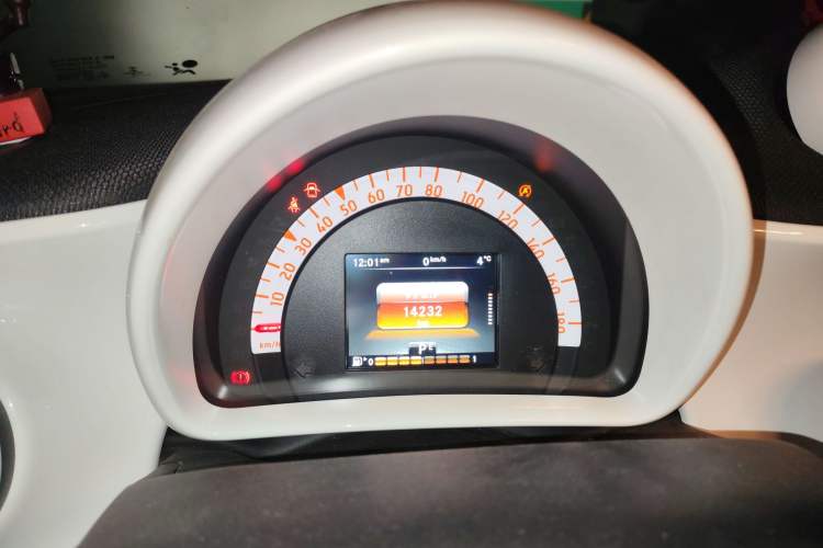 Used smart forfour 2018 1.0L 52kW Passion Edition Instrument Cluster