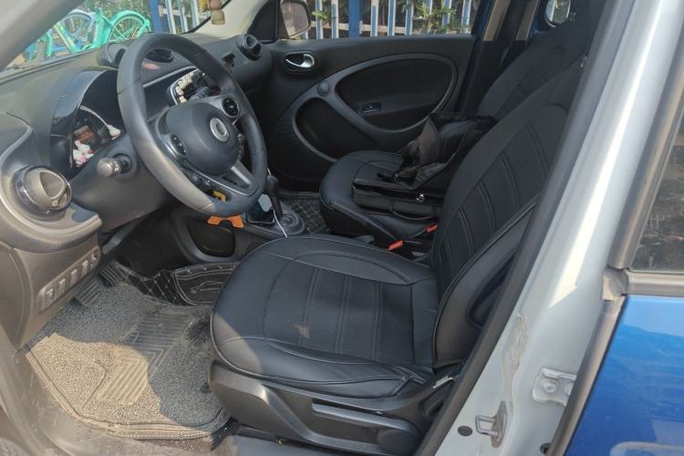 Used smart forfour 2018 1.0L 52kW Passion Edition Left Front Seat