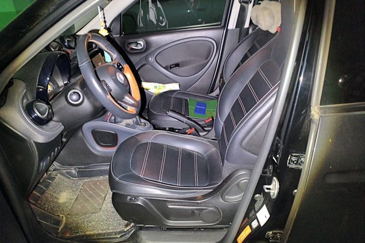 Used smart forfour 2018 0.9T 66 kW Pioneer Edition Left Front Seat