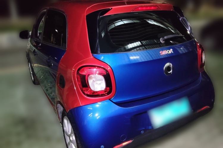 Used smart forfour 2018 1.0L 52 kW Dynamic Edition Rear Left 45 Deg