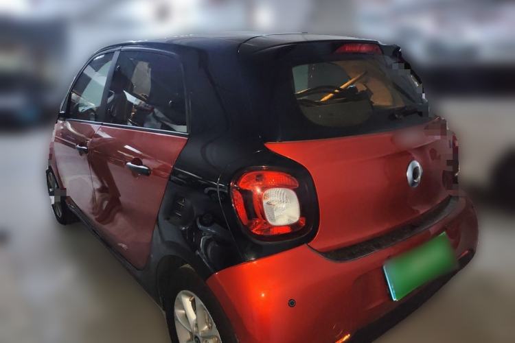 Used smart forfour 2018 1.0L 52 kW Dynamic Edition Rear Left 45 Deg