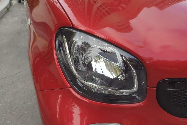 Used smart forfour 2018 1.0L 52kW Passion Edition Right Front Headlight