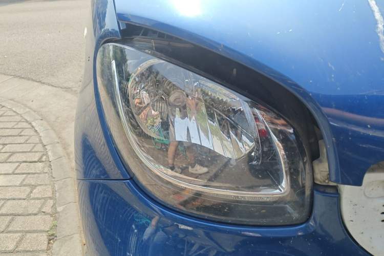 Used smart forfour 2018 1.0L 52kW Passion Edition Right Front Headlight