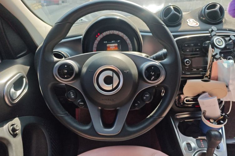Used smart forfour 2018 1.0L 52kW Passion Edition Steering Wheel