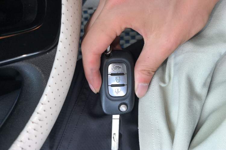 Used smart forfour 2018 1.0L 52 kW Dynamic Edition Vehicle Key