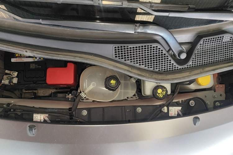 Used smart forfour 2018 1.0L 52kW Passion Edition Engine Bay