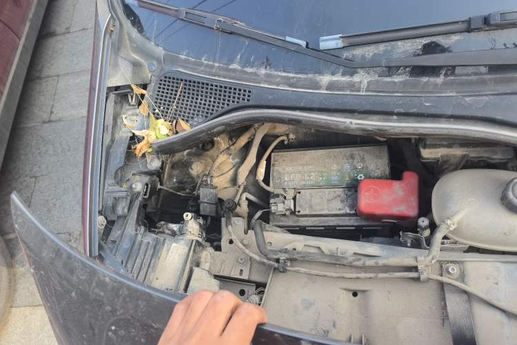 Used smart forfour 2018 0.9T 66 kW Pioneer Edition Engine Bay Right