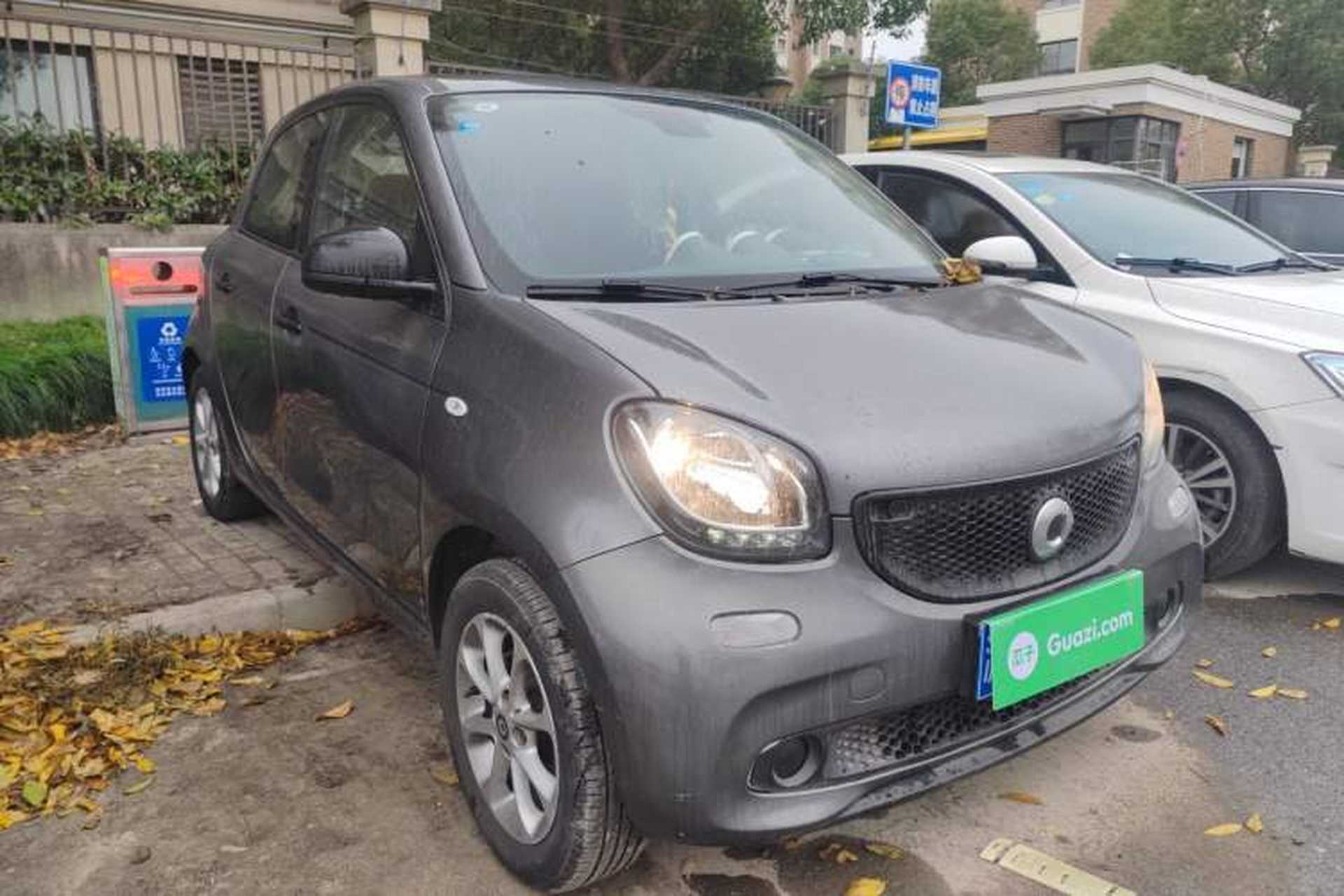 Used smart forfour 2018 1.0L 52 kW Dynamic Edition Exterior 2