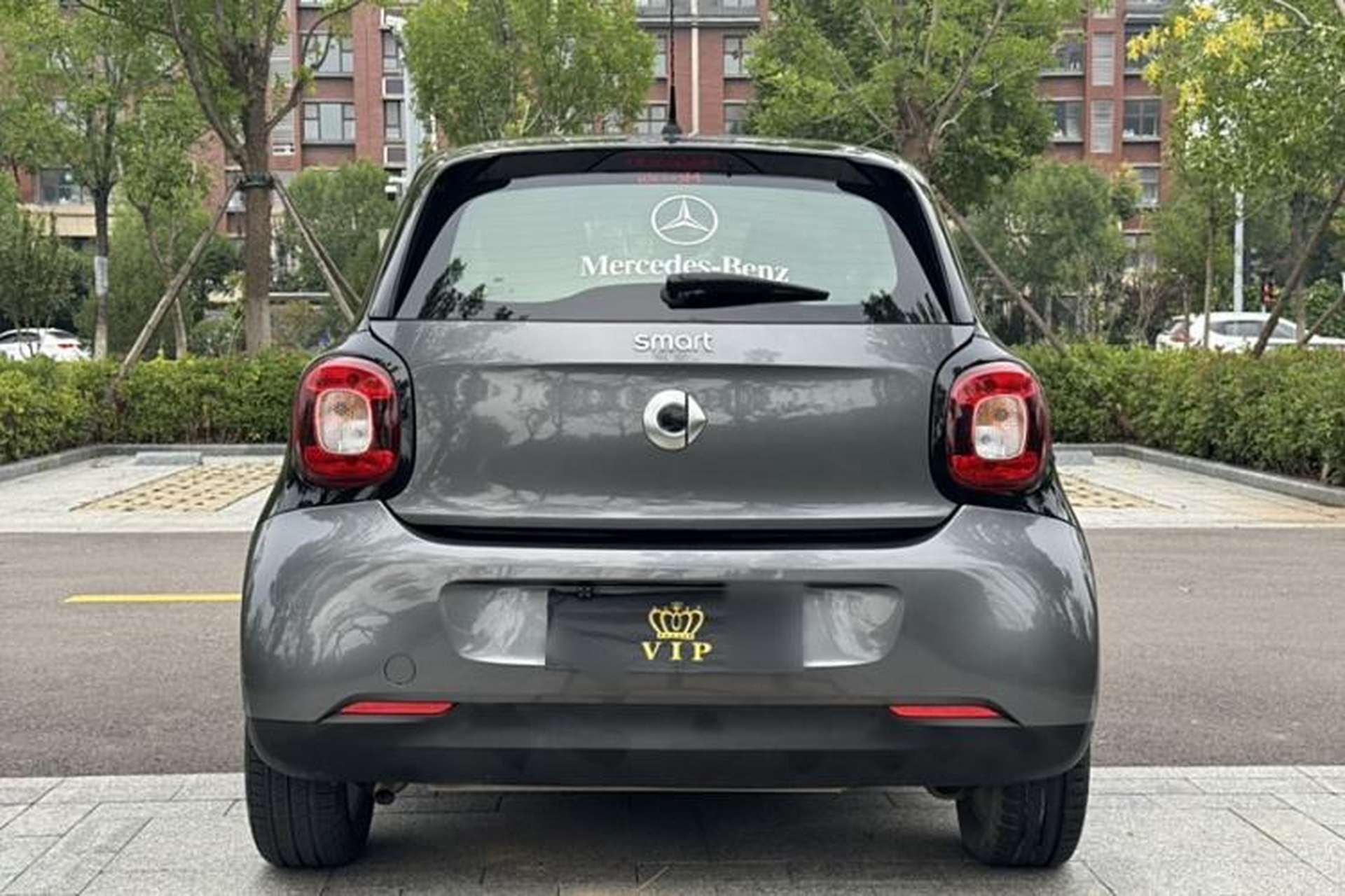 Used smart forfour 2018 1.0L 52 kW Dynamic Edition Exterior 3