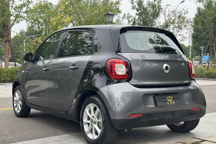 Used smart forfour 2018 1.0L 52 kW Dynamic Edition Exterior 6