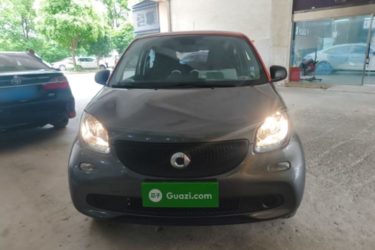Used smart forfour 2018 1.0L 52 kW Dynamic Edition Front