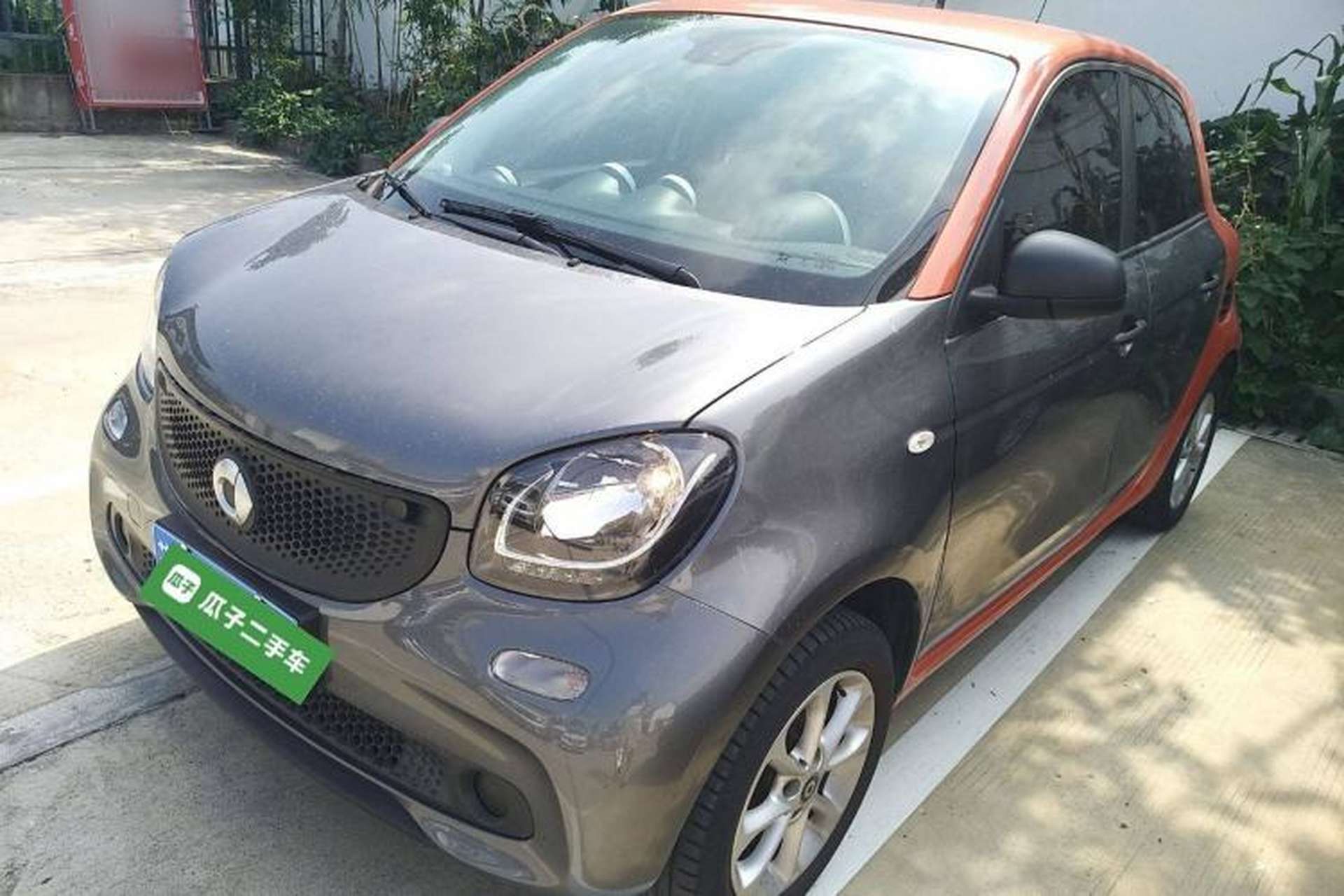 Used smart forfour 2018 1.0L 52 kW Dynamic Edition Front Left 45 Deg