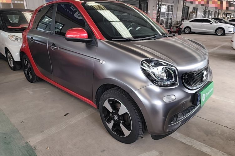 Used smart forfour 2018 1.0L 52kW Passion Edition Front Right 45 Deg
