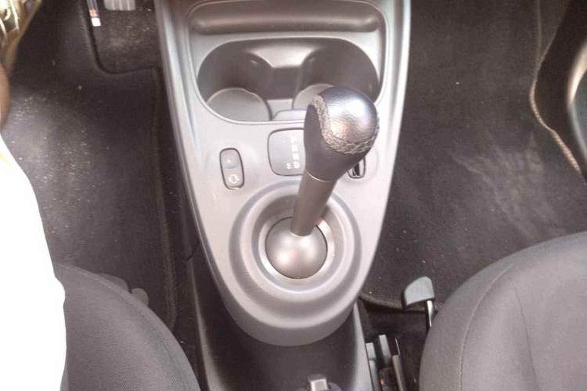 Used smart forfour 2018 1.0L 52 kW Dynamic Edition Gear Lever