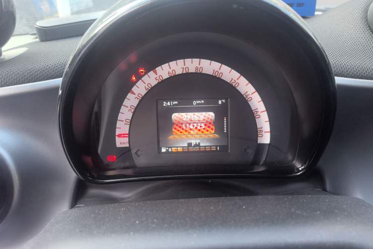 Used smart forfour 2018 0.9T 66 kW Pioneer Edition Instrument Cluster