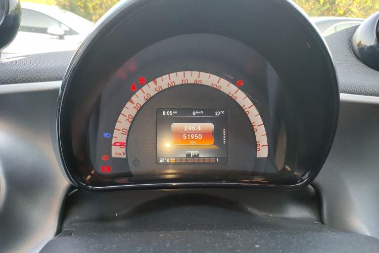 Used smart forfour 2018 0.9T 66 kW Pioneer Edition Instrument Cluster