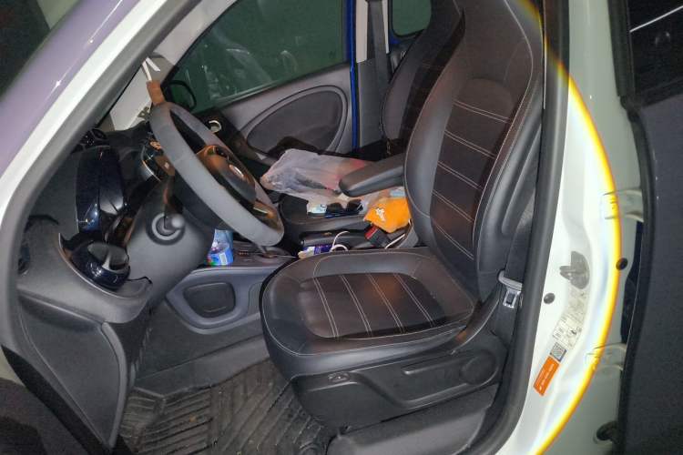 Used smart forfour 2018 0.9T 66 kW Pioneer Edition Left Front Seat